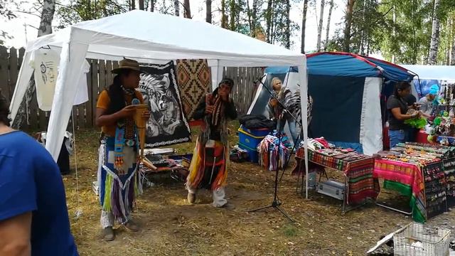 Индейцы из ЭКВАДОРА смотреть онлайн