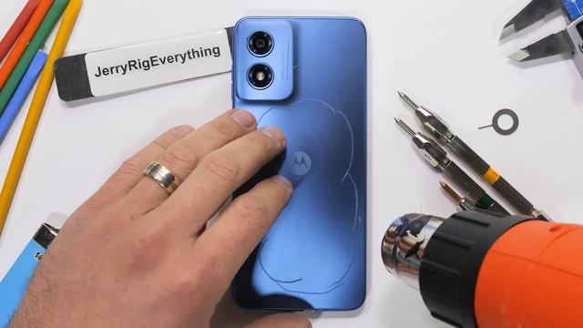 This Smartphone is $149 - Motorola Missed the Memo... смотреть онлайн