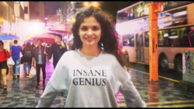 Watch To See Latest Avatar of Ayesha Kapur From 'Black' смотреть онлайн