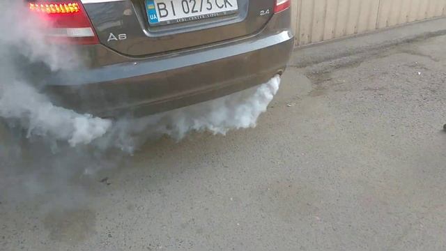 Как Ауди пускает кольца дыма смотреть онлайн