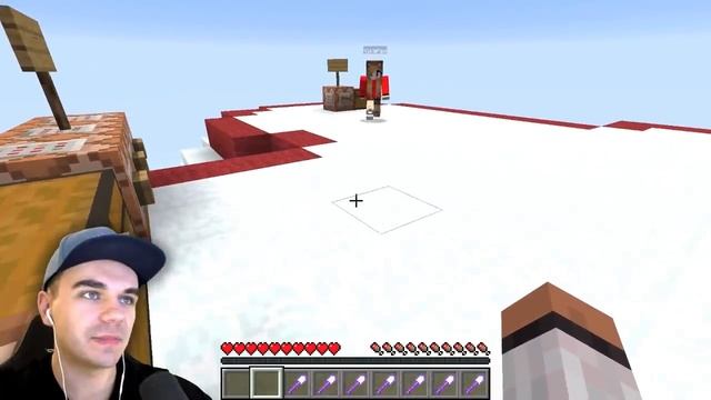 ВИКА СПРЯТАЛАСЬ В 4096 БЛОКАХ СНЕГА!