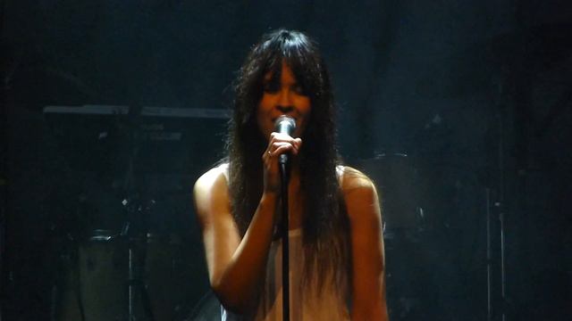 Maria Mena - Habits @ Effenaar 27-11-2013