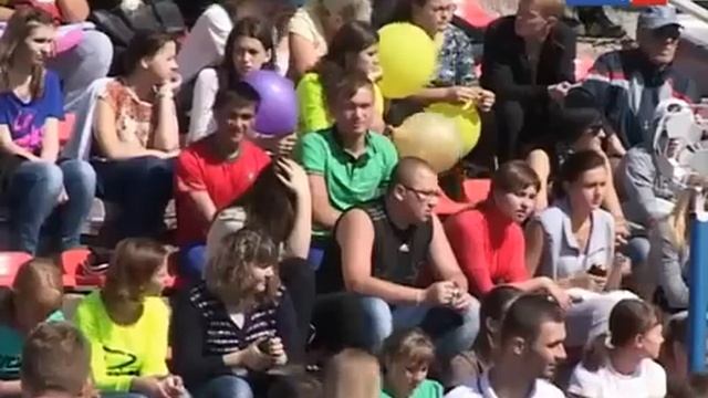 Дорога в большой футбол начинается в Ельце В нашем городе прошли первые матчи студенческой лиги 1 смотреть онлайн