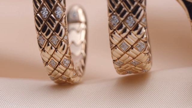 Bulgari Serpenti Spiga смотреть онлайн