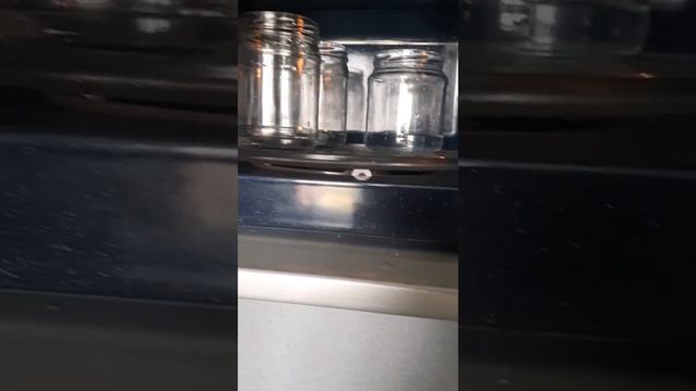 стерилизуем банки в микроволновке. смотреть онлайн