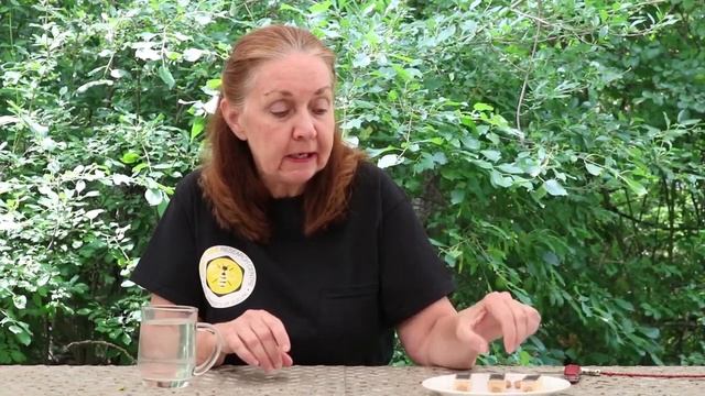 Как ухаживать за матками в клеточках? (Гвелф, Канада) смотреть онлайн