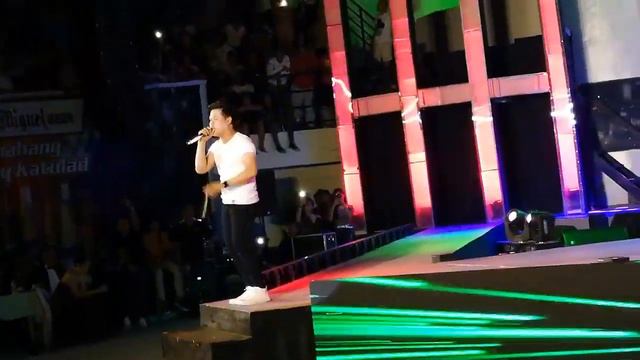 Powerful Vocal Marcelito Pomoy Performing Despacito LIVE @ Kauswagan LDN