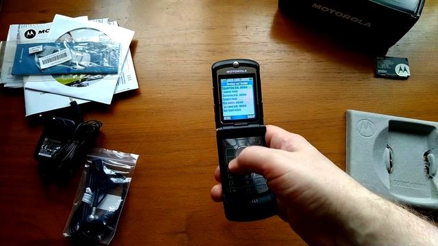 Motorola Razr V3. Оригинальная легенда в 2019!) смотреть онлайн
