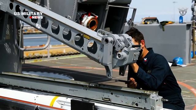 USS Gerald R. Ford (CVN-78) Testing RIM-162 ESSM missile and RIM-7P смотреть онлайн