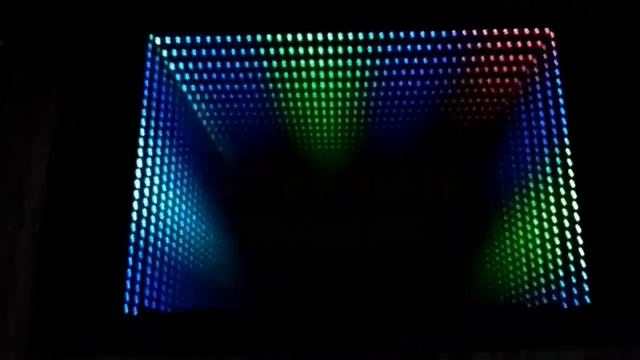Журнальный стол Color Music с эффектом зеркальная бесконечность смотреть онлайн