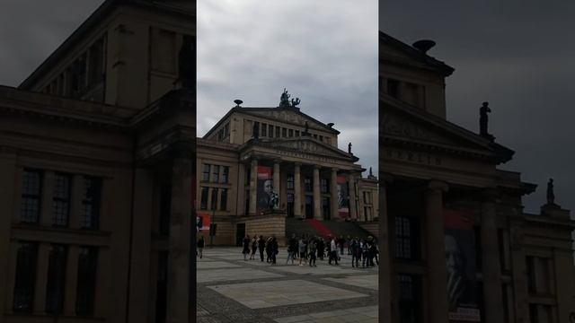 Gendarmenmarkt Square, Berlin смотреть онлайн