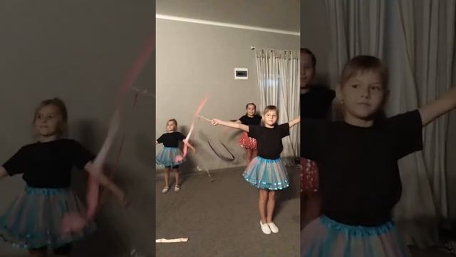 Танец ленточек смотреть онлайн