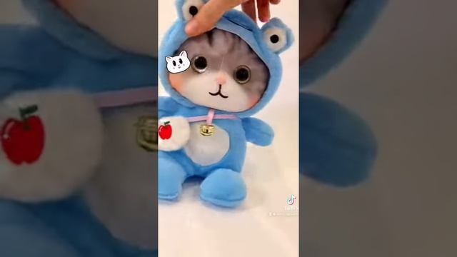 Мягкая плюшевая игрушка "Котик в капюшоне" смотреть онлайн