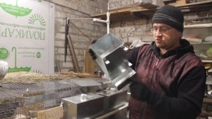 Бункерная кормушка для кроликов. Самый оптимальный и экономный вариант.