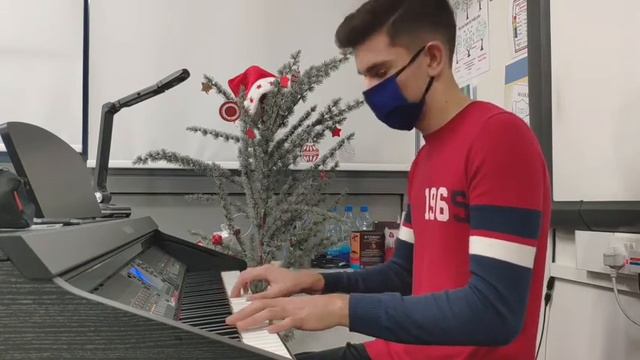 Carol of The Bells смотреть онлайн
