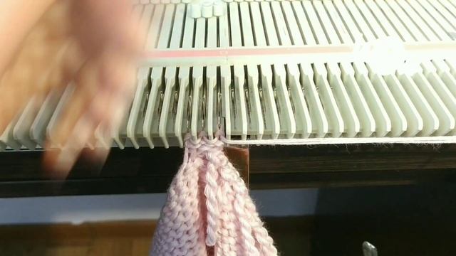 Бахрома на любой вязальной машине смотреть онлайн