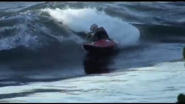 Kayak Carving a wave смотреть онлайн