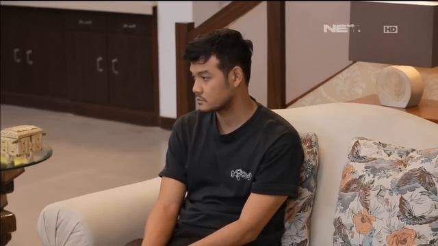 New Job - Part 1/4 | Tetangga Masa Gitu? S02 E35 | NetMediatama смотреть онлайн