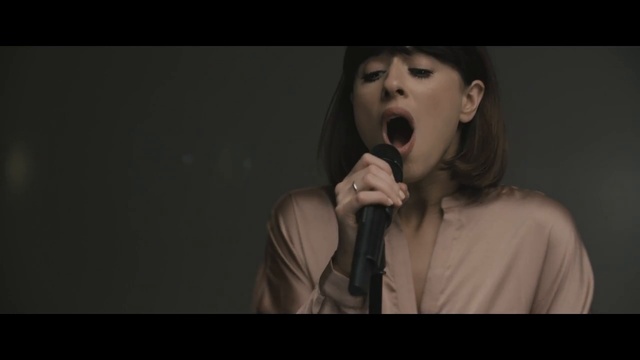 Foxes - Devil Side (Acoustic) смотреть онлайн