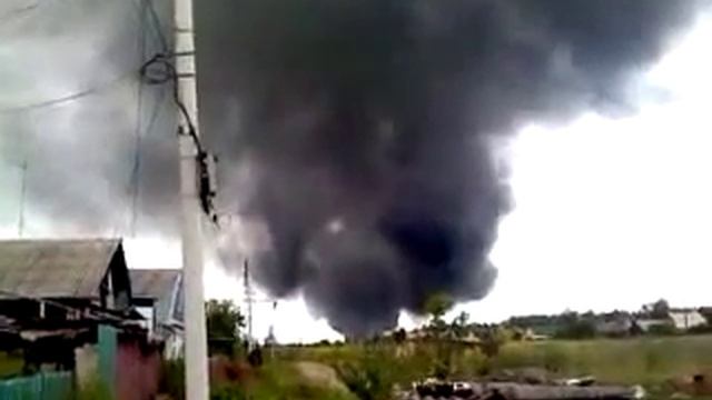 В Нижнем тагиле горит нефтебаза! смотреть онлайн