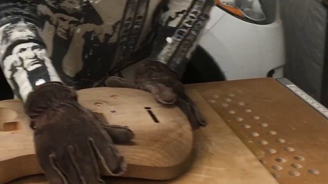 GGBO (Great Guitar Build Off) 2021, Part v, The Template Trick смотреть онлайн