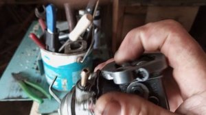 Ваз Ока. Устронение течи масла из под бензанососа.