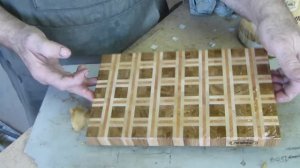 Торцевая разделочная доска. Шотландская клетка.