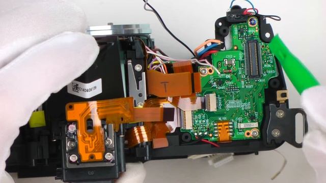 Nikon D50 Teardown & Review *Part 1/4* Disassembly - How it works / older Nikon DSLR quality... смотреть онлайн