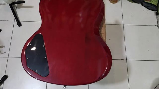 Detail Kondisi Epiphone SG400 Pro смотреть онлайн