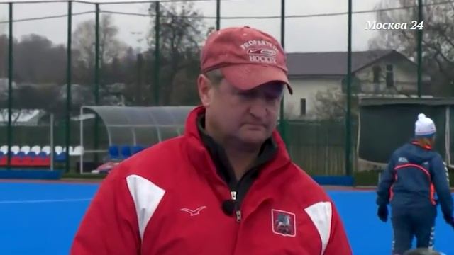 Спортивный момент. Хоккей на траве, хоккей с мячом смотреть онлайн