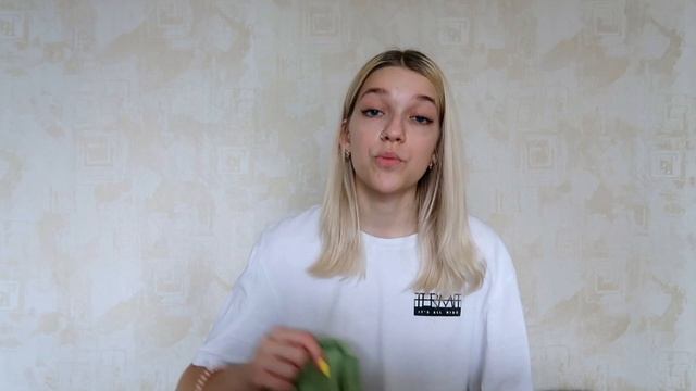 ЧТО Я БЕРУ В ПУТЕШЕСТВИЕ? |СОБИРАЮ ЧЕМОДАН *максимум 10 кг* смотреть онлайн