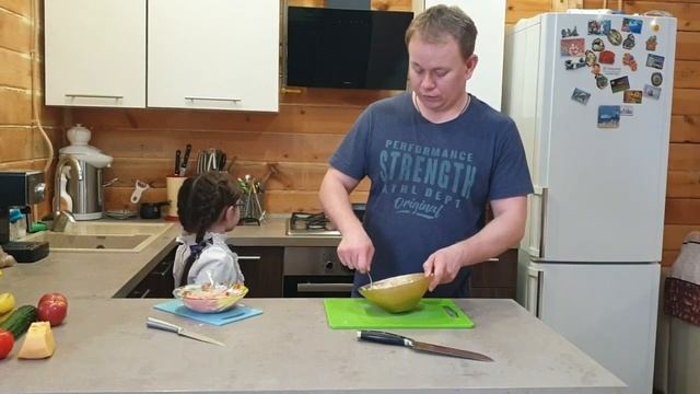 Шикарный завтрак для детей (сандвичи из куриных котлеток) готовим дома своими руками и плюс бонус смотреть онлайн