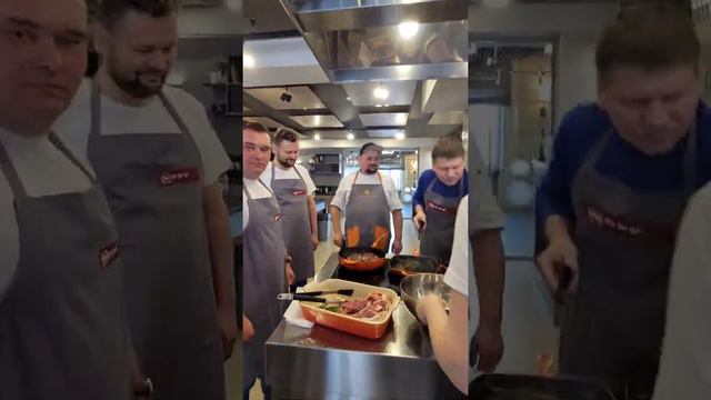 Компания VMG вкусно отметила наступление весны.