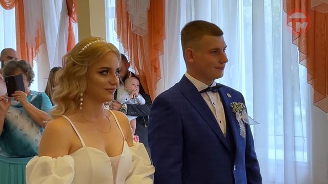 Тысячную пару 2022 года зарегистрировали в уссурийском ЗАГСе смотреть онлайн