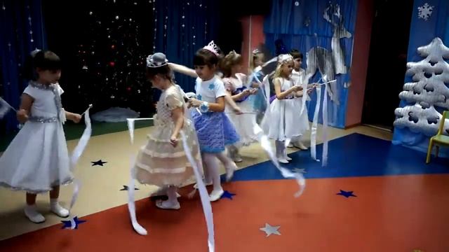Танец снежинок смотреть онлайн