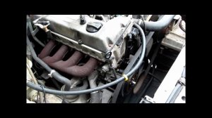 Замена ролика натяжителя ремня и его амортизатора на Mercedes Benz 190 w201 om 601