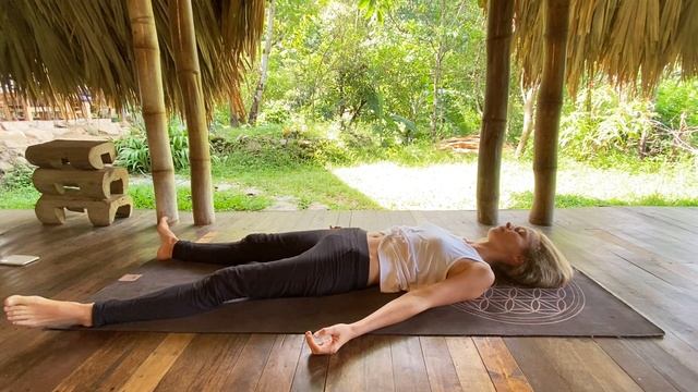 Йога для спокойствия ума и энергичности смотреть онлайн