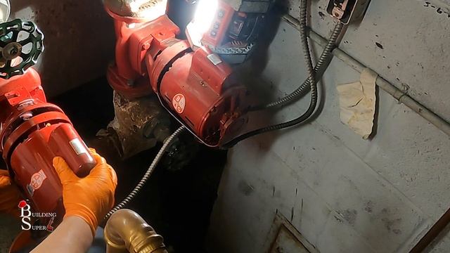 Bell & Gossett 1/4 H.P. pump circulator broken impeller SEASON 1 E-1 смотреть онлайн