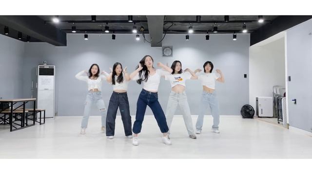 [MIRRORED] ITZY(있지) - None Of My Business 연습영상? #거울모드 #kpop #danceteam  #dancepractice #kpopdance