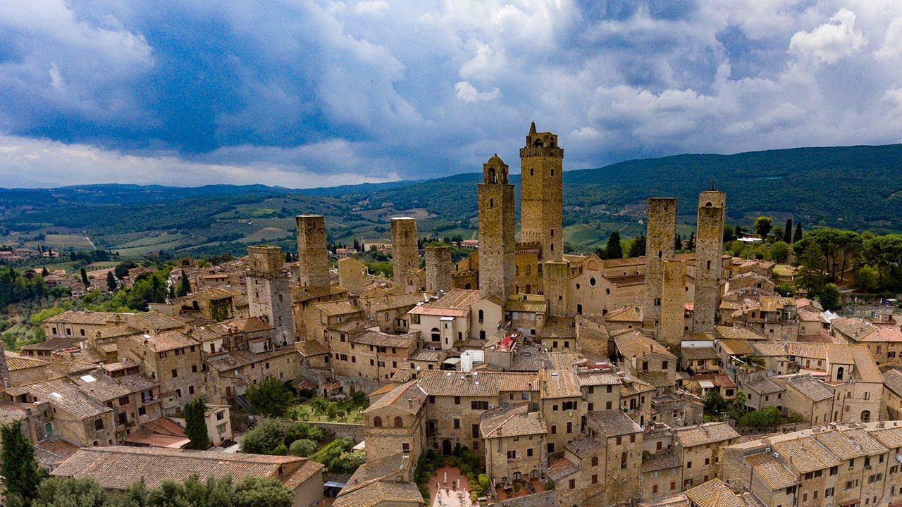 Сан-Джиминьяно, Италия. Город средневековых небоскребов из числа всемирного наследия ЮНЕСКО смотреть онлайн