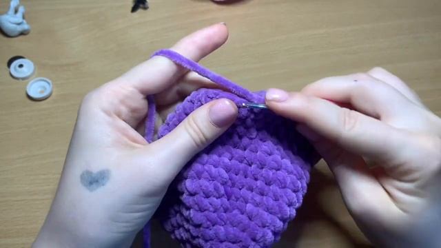 Ч1 Бегемот из плюшевой пряжи крючком для начинающих!  Простой подробный мастер класс! Часть 1