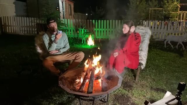 Отмечаем? Сняли домик за городом? Годовщина смотреть онлайн