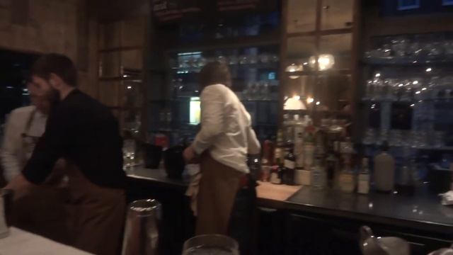 Dry Martini no Bubbledogs смотреть онлайн