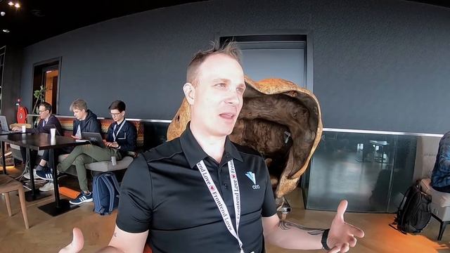 Vue.js 2020 Amsterdam - Impressions and Interview with John Leider - Creator of Vuetify смотреть онлайн