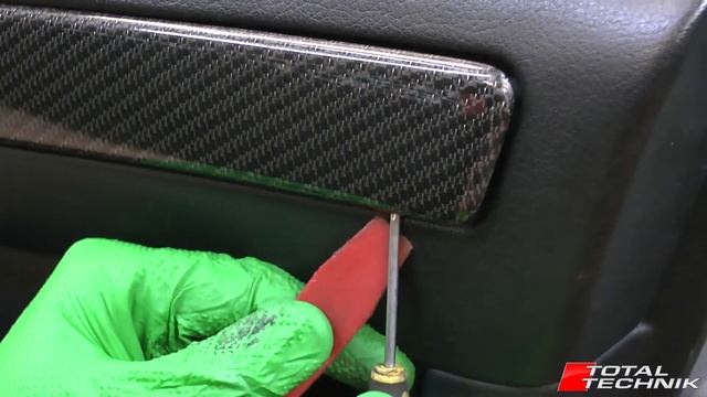 How to Remove Door Card Decorative Trim Panel - Audi A6 S6 RS6 - C5 - 1997-2005 - TOTAL TECHNIK смотреть онлайн