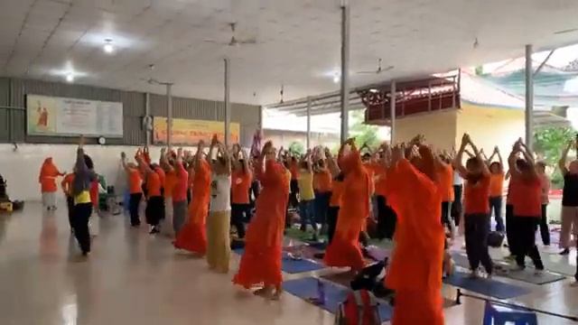 Kaoshikii Dance Given by Shrii Shrii Anandamurti jee смотреть онлайн