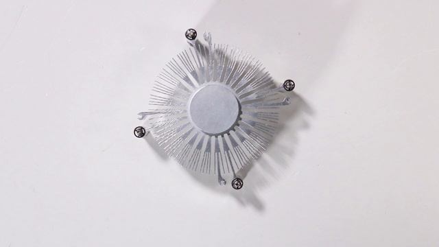 Sustituir el disipador térmico de los PC de sobremesa OMEN by HP Obelisk 875-1000, 875-0xx, 870-xxx смотреть онлайн