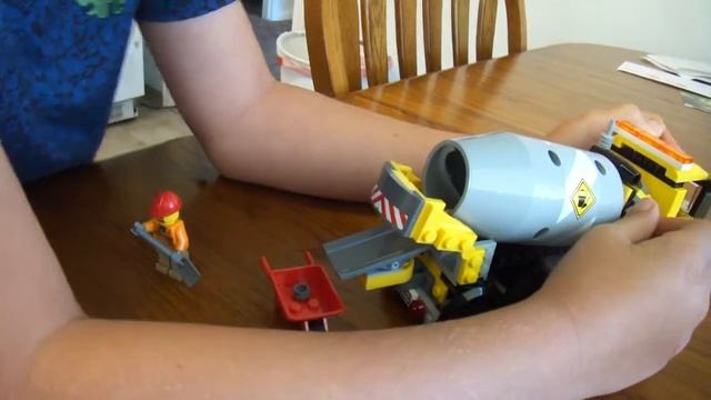Lego City Cement Mixer review смотреть онлайн