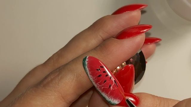 Летний дизайн ногтей, рисуем сочный арбуз за 3мин. смотреть онлайн