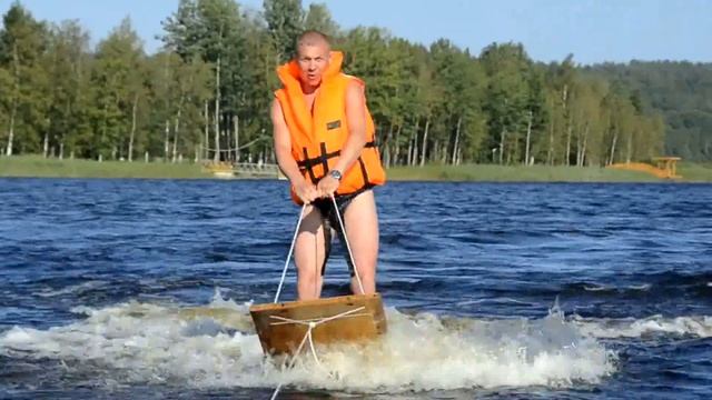 Катание по воде на обычной доске от шкафа ч.2 смотреть онлайн